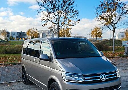VW T6 Multivan Volkswagen 4Motion*LED-ACC-ALCAN-AHK-CARPLAY