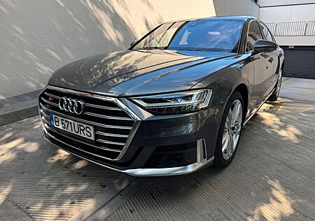 Audi S8 4.0 TFSI B&O 3D