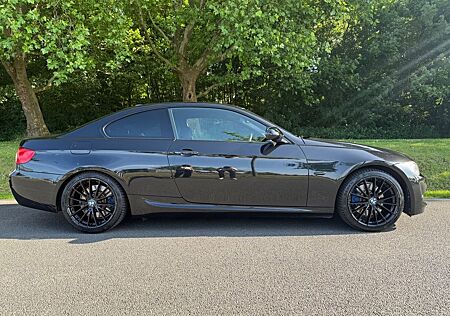 BMW 330i Coupé -