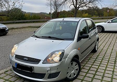 Ford Fiesta 1.4 16V TÜV NEU