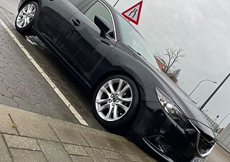 Mazda 6 2.2 SKYACTIV-D 175 i-ELOOP Sports-L. AT Sp...