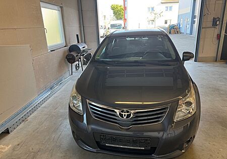 Toyota Avensis Combi 2.0 D-4D -