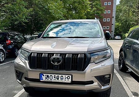 Toyota Land Cruiser L2.8 D-4D TEC-Edition Automatik ..