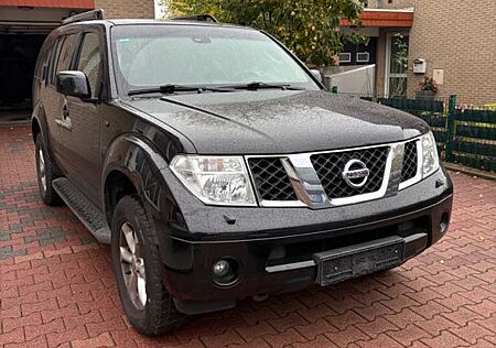 Nissan Pathfinder 2.5 dCi | EZ 2007 | TÜV bis 11/26