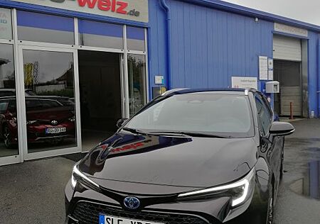 Toyota Corolla 1.8 Hybrid Touring Sports Team Deutschla