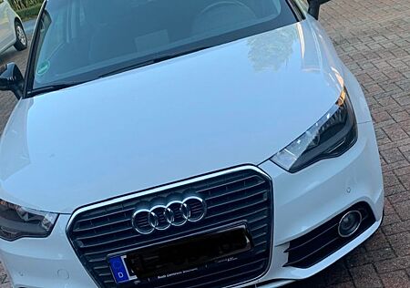 Audi A1 1.6 TDI 66kW Attraction
