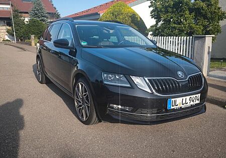 Skoda Octavia 2.0 TDI DSG Style Combi Style