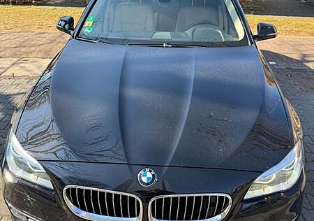 BMW 525d xDrive Touring A Luxury Line Luxury Line