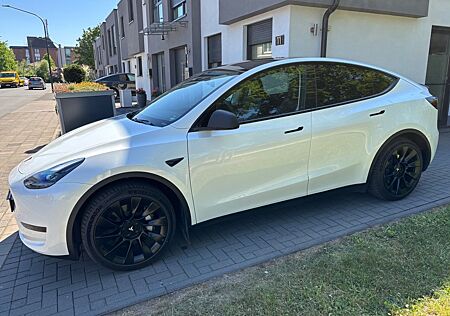 Tesla Model Y Long Range 20Zoll und 19Zoll Winter