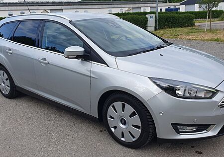 Ford Focus Turnier Titanium 1,6 Tdci / Euro 6 / Navi