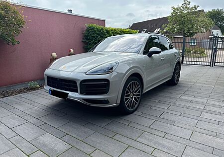 Porsche Cayenne E-Hybrid -
