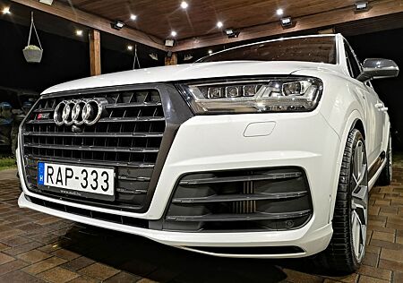 Audi SQ7 4.0 TDI quattro