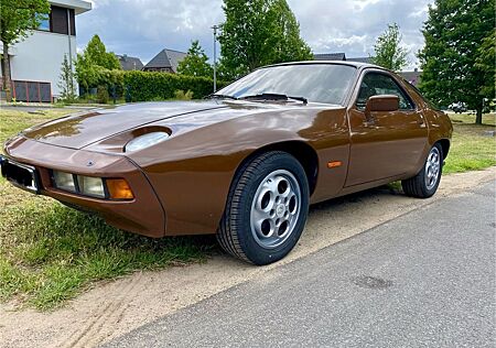 Porsche 928 1. Serie 2. Hand