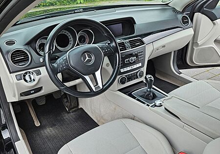 Mercedes-Benz C 220 CDI helle Ausstattung