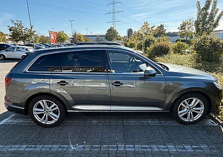 Audi Q7 3.0 TDI quattro tiptronic - guter Zustand