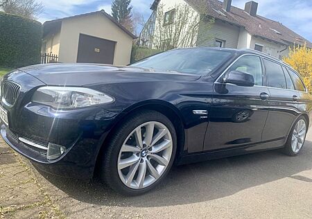 BMW 530d xDrive Touring -
