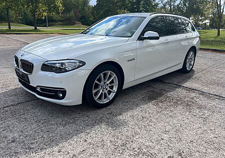 BMW 535d xDrive Touring A Luxury Line Luxury Line