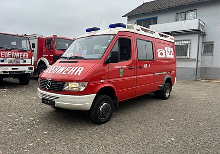 Mercedes-Benz Sprinter 312D/412D 4x4 Feuerwehr Offroad