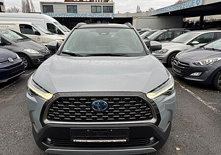 Toyota Corolla Cross *4x4* NAVI*KAMERA*PANO*SHZ*EU6*PDC