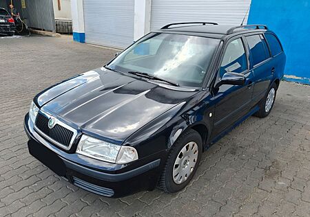 Skoda Octavia 1.6 Combi Tour Klima Tüv 8fach