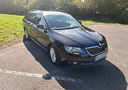 Skoda Superb 1.6 TDI Ambition Combi Ambition