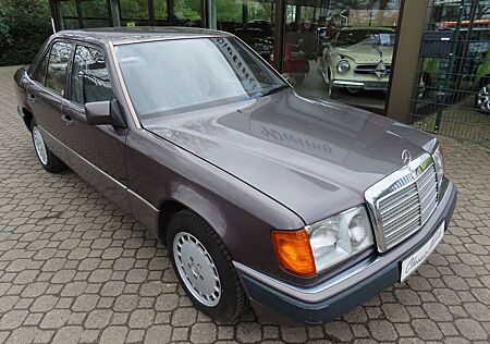 Mercedes-Benz 200 D W124
