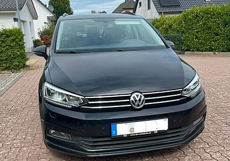 VW Touran Volkswagen 2.0 TDI DSG Comfortline
