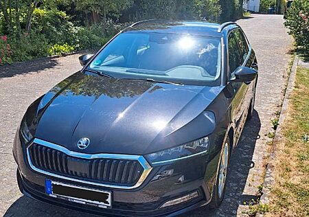 Skoda Octavia 1.4 TSI iV DSG AMBITION COMBI AMBITION