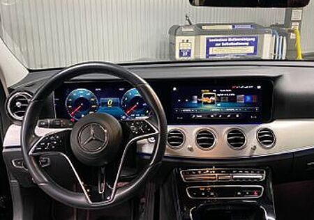 Mercedes-Benz E 200 T Autom. - AMG Line Night Paket