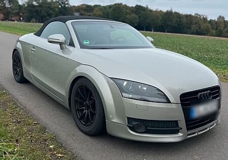 Audi TT 8j9 Roadster Cabrio 2007
