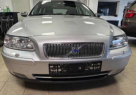 Volvo V70 Kombi 2.4 Kinetic