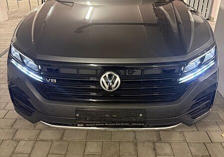 VW Touareg Volkswagen 4.0 V8 TDI 4MOTION R Line Black Stand Pa