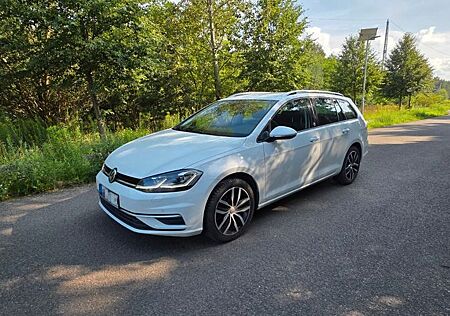 VW Golf Volkswagen VII Variant 1.6 TDI Sound