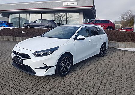 Kia Cee'd Ceed SW 1.5 T-GDI DCT7 NAVI CONNECT LED 17"