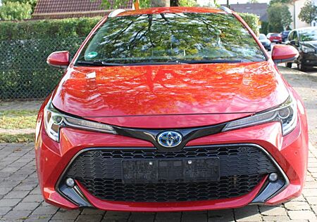 Toyota Corolla 1,8 Hybrid Club Touring Sports Club