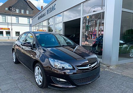 Opel Astra J Lim. 5-trg. Energy