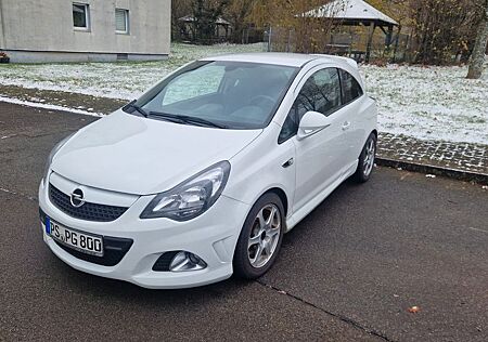 Opel Corsa D 1.6 Turbo OPC