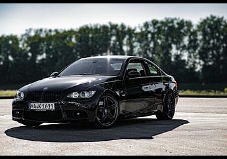 BMW 330xi Coupé -