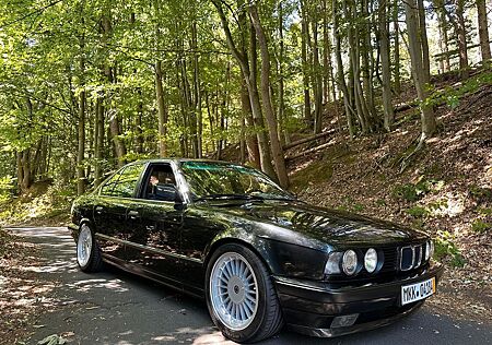 BMW 520 e34 Limo H-Zul. / TÜV 2027