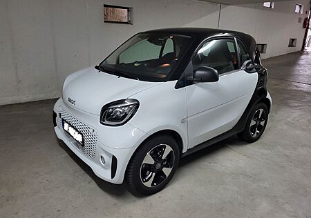 Smart ForTwo coupé 60kW EQ -Bilder folgen-