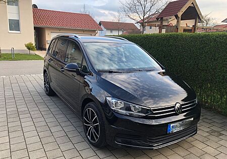 VW Touran Volkswagen 1.5 TSI OPF DSG ACTIVE ACTIVE