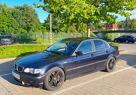 BMW 330i -