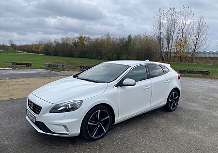 Volvo V40 D3 R-Design