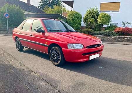 Ford Escort 1.4i H Kennzeichen TÜV 1.Hand