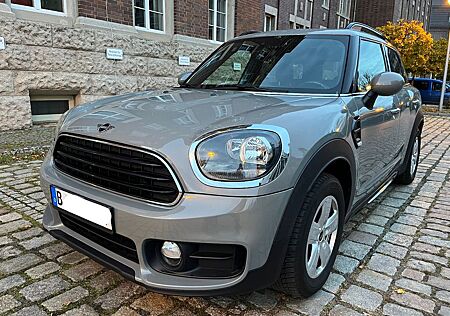 Mini One Countryman 1,5 Automatik / 8-fach bereift / SH / TÜV 10/27