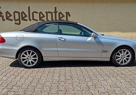 Mercedes-Benz CLK 350 AVANTGARDE 272PS