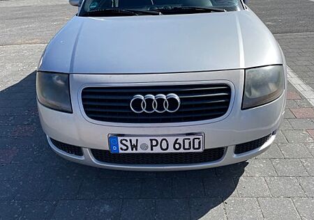 Audi TT Coupe 1.8T -