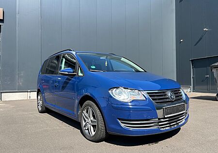VW Touran Volkswagen Trendline * 7-Sitzer * 8-Reifen *TÜV Neu*