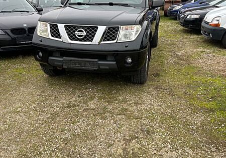 Nissan Pathfinder 2.5 dCi Elegance