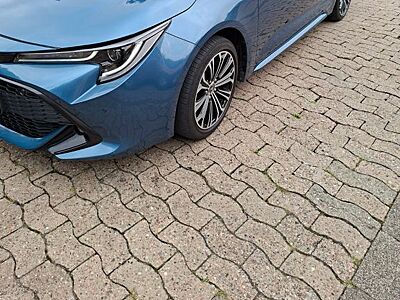 Toyota Corolla 1,2T Team Deutschland Touring Sports...